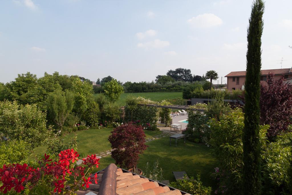 B&B A Ca' Minore Franciacorta Passirano Exterior photo